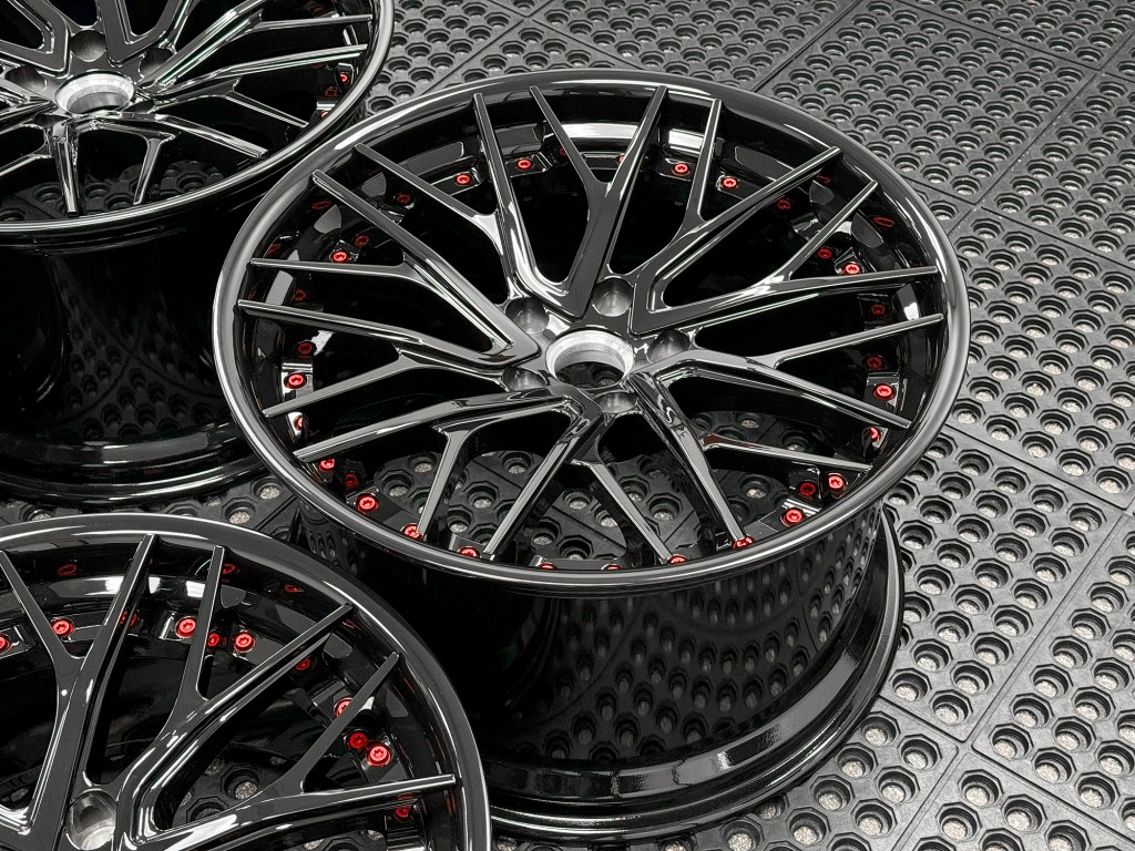 FORGED LITE DB10