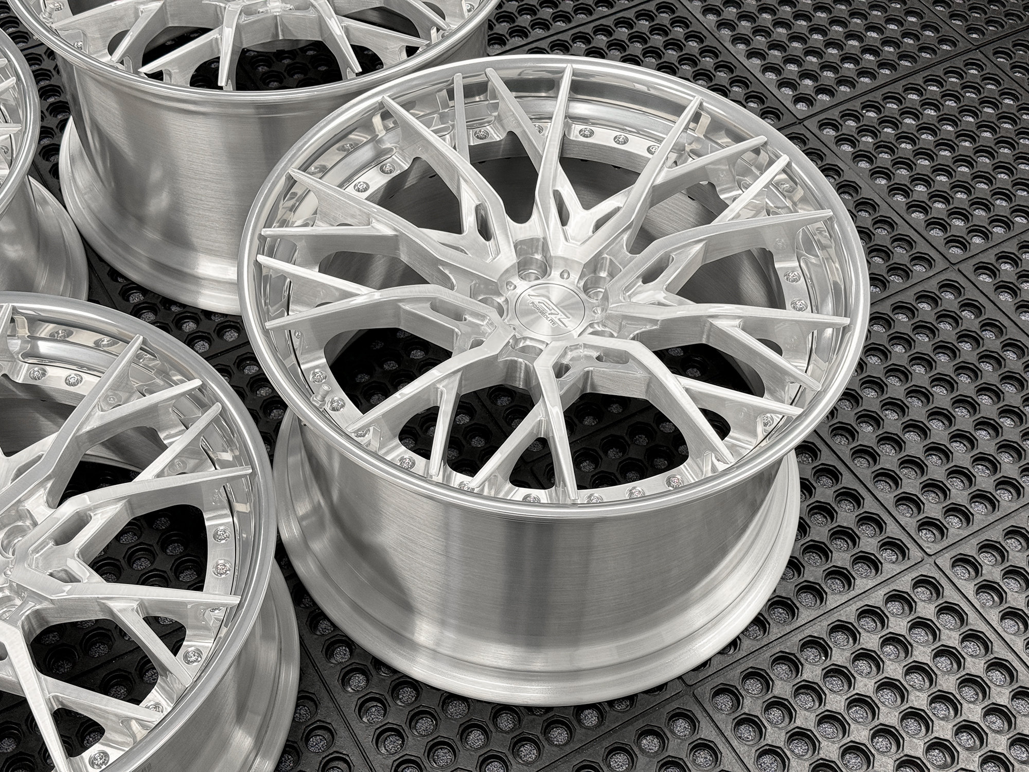 DC20-BRUSHED-POLISHED-3
