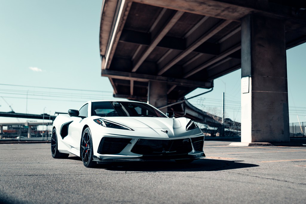 FORGEDLITE-MC5-GLOSS-BLACK-CORVETTE-C8-19X8.5-20X11-00