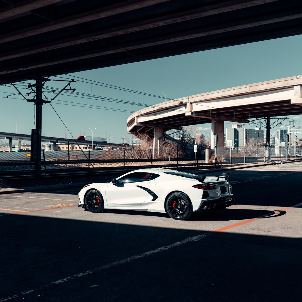FORGEDLITE-MC5-GLOSS-BLACK-CORVETTE-C8-19X8.5-20X11-011