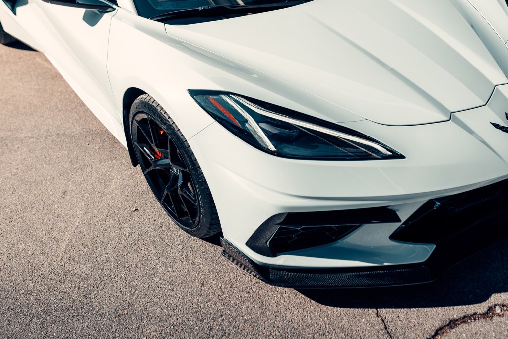 FORGEDLITE-MC5-GLOSS-BLACK-CORVETTE-C8-19X8.5-20X11-05