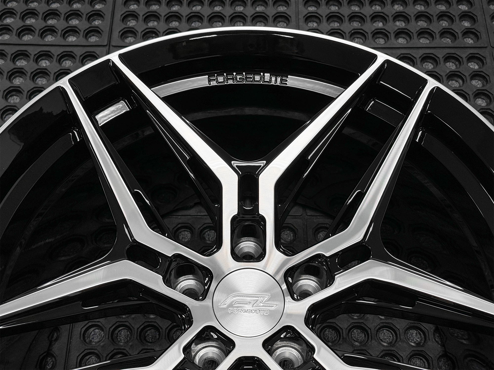 FORGED LITE-MC8