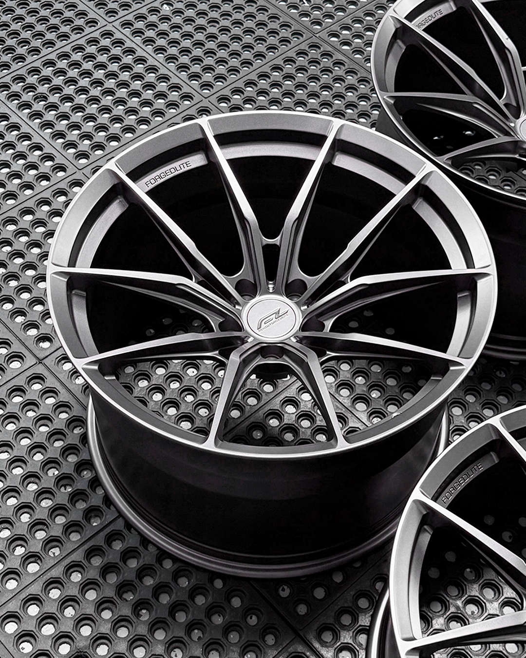 LC-SATIN-GUNMETAL-02