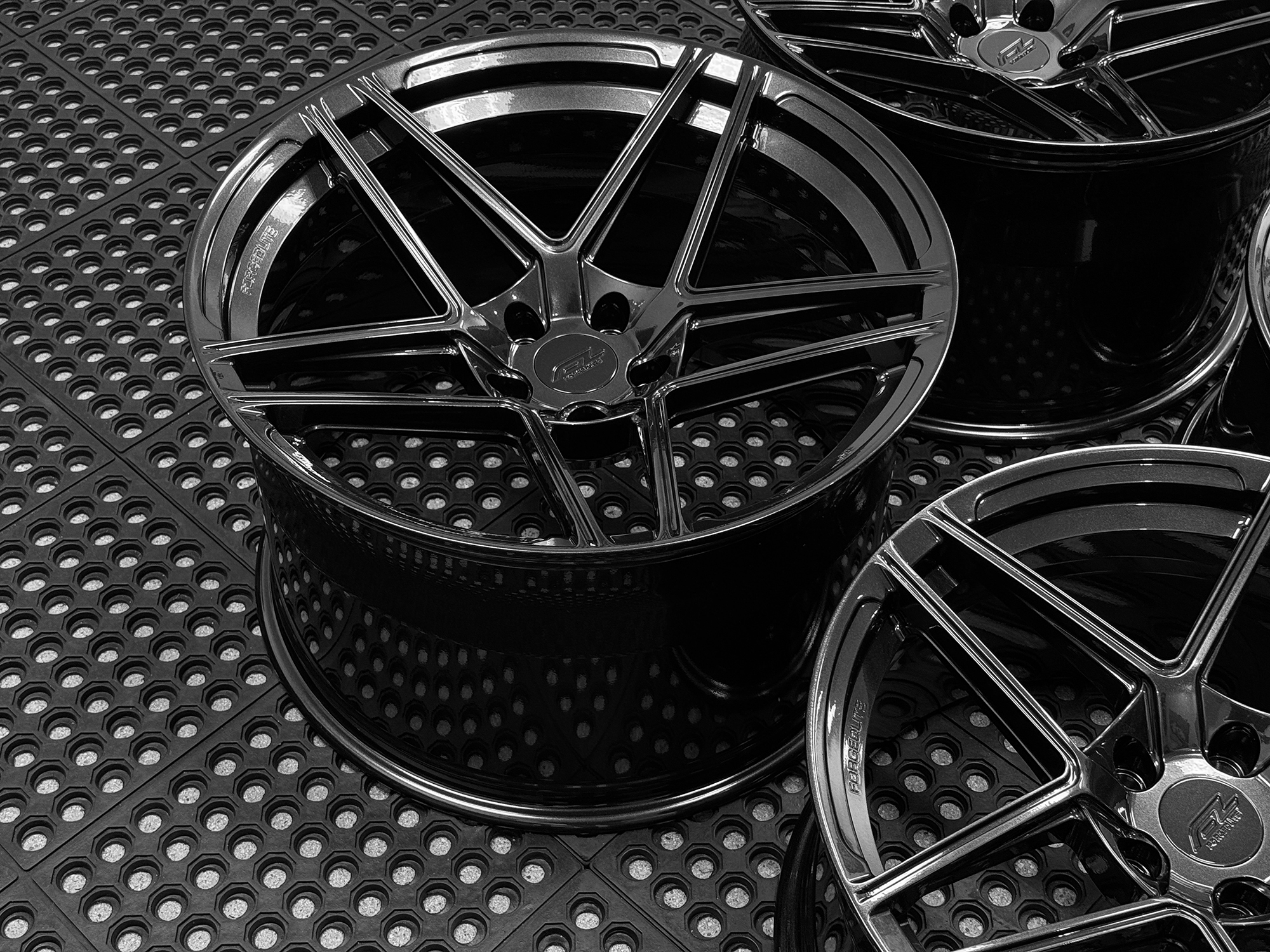 MC2-CARBON-FLASH-2
