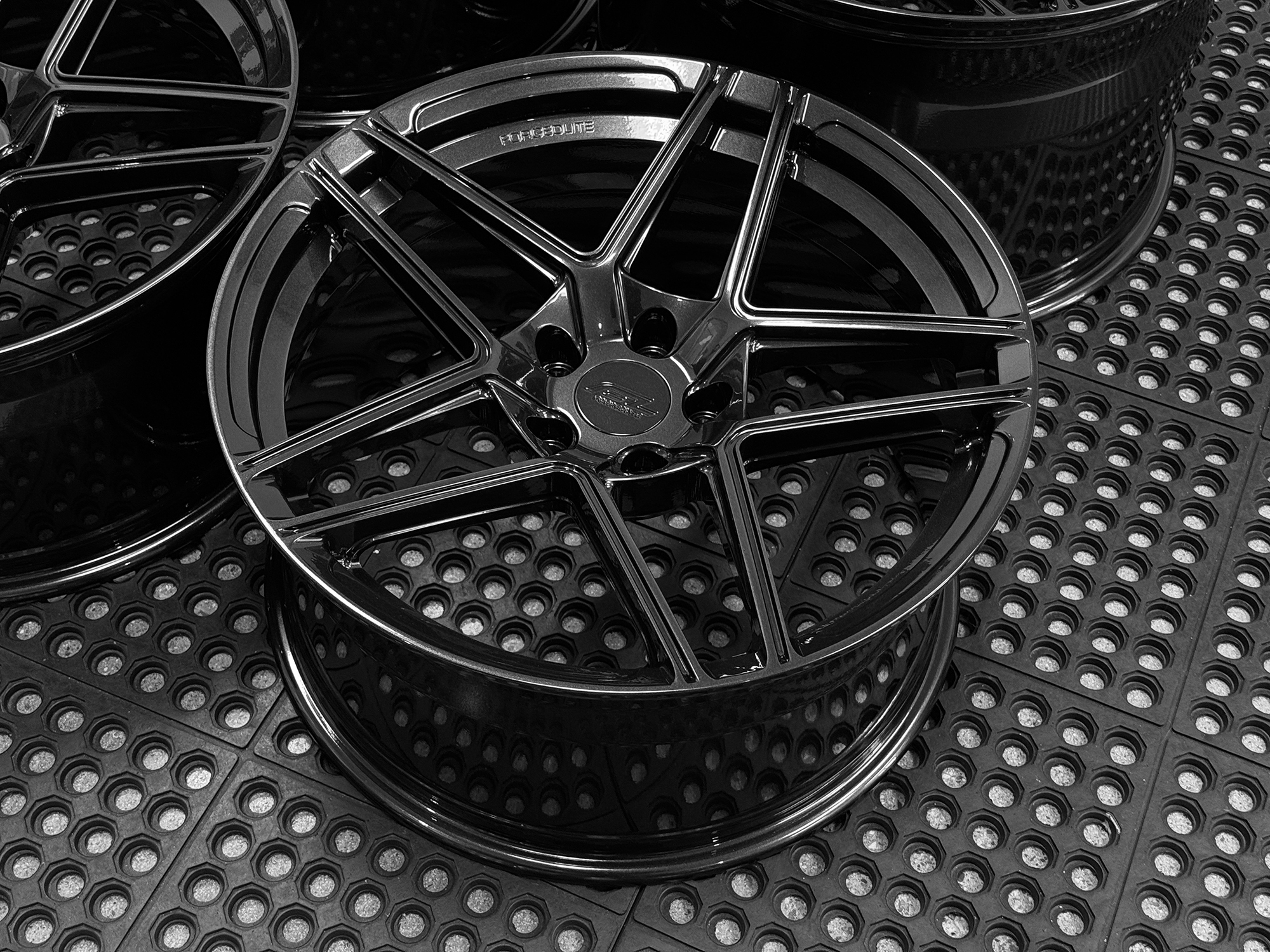 MC2-CARBON-FLASH-3